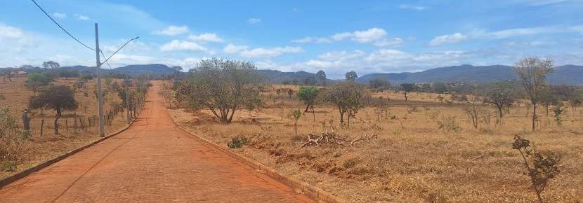 LOTES COMERCIAIS E RESIDENCIAIS - PARQUE DO IPÊS